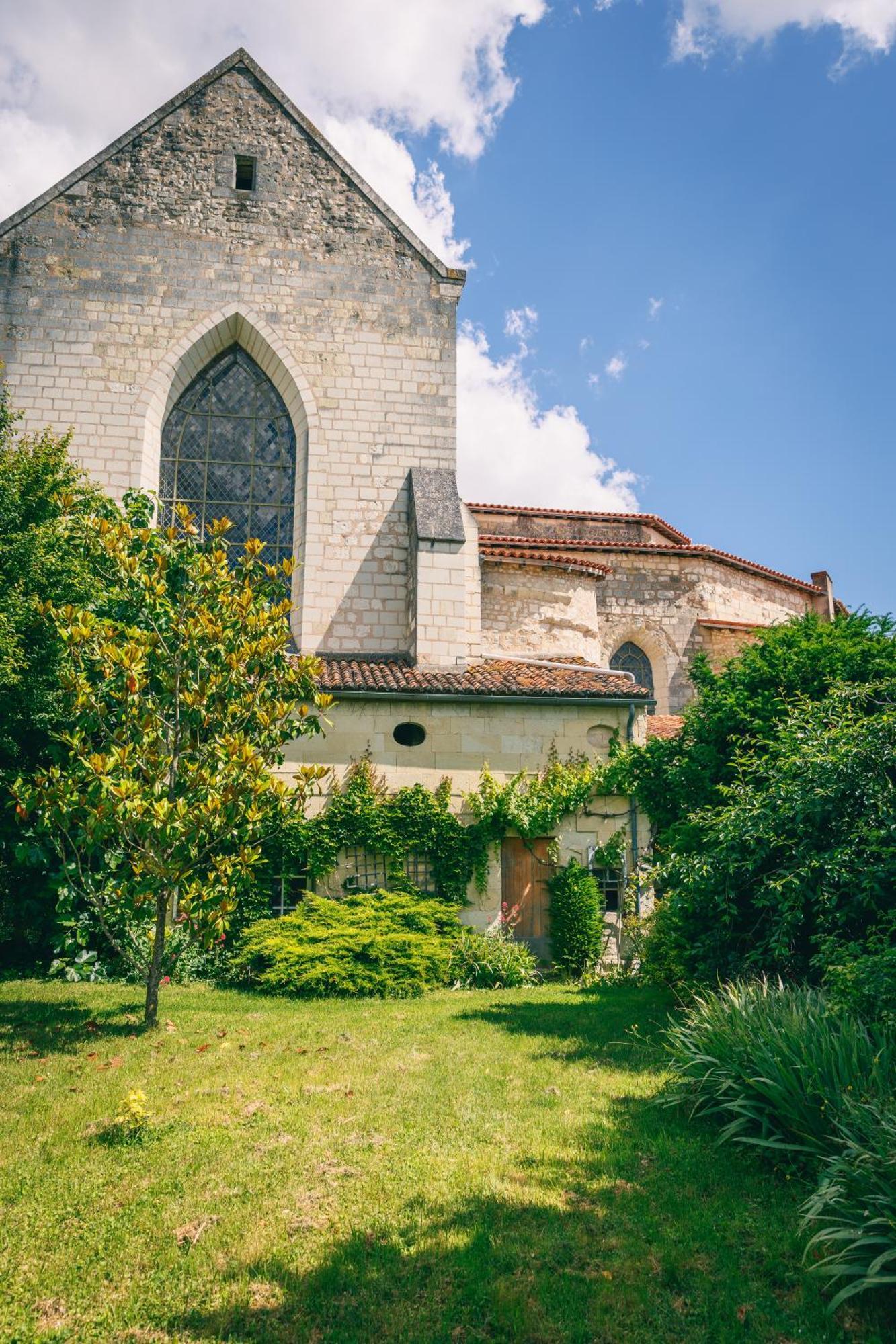 Отель Le Prieure Sainte Croix Лудён Экстерьер фото